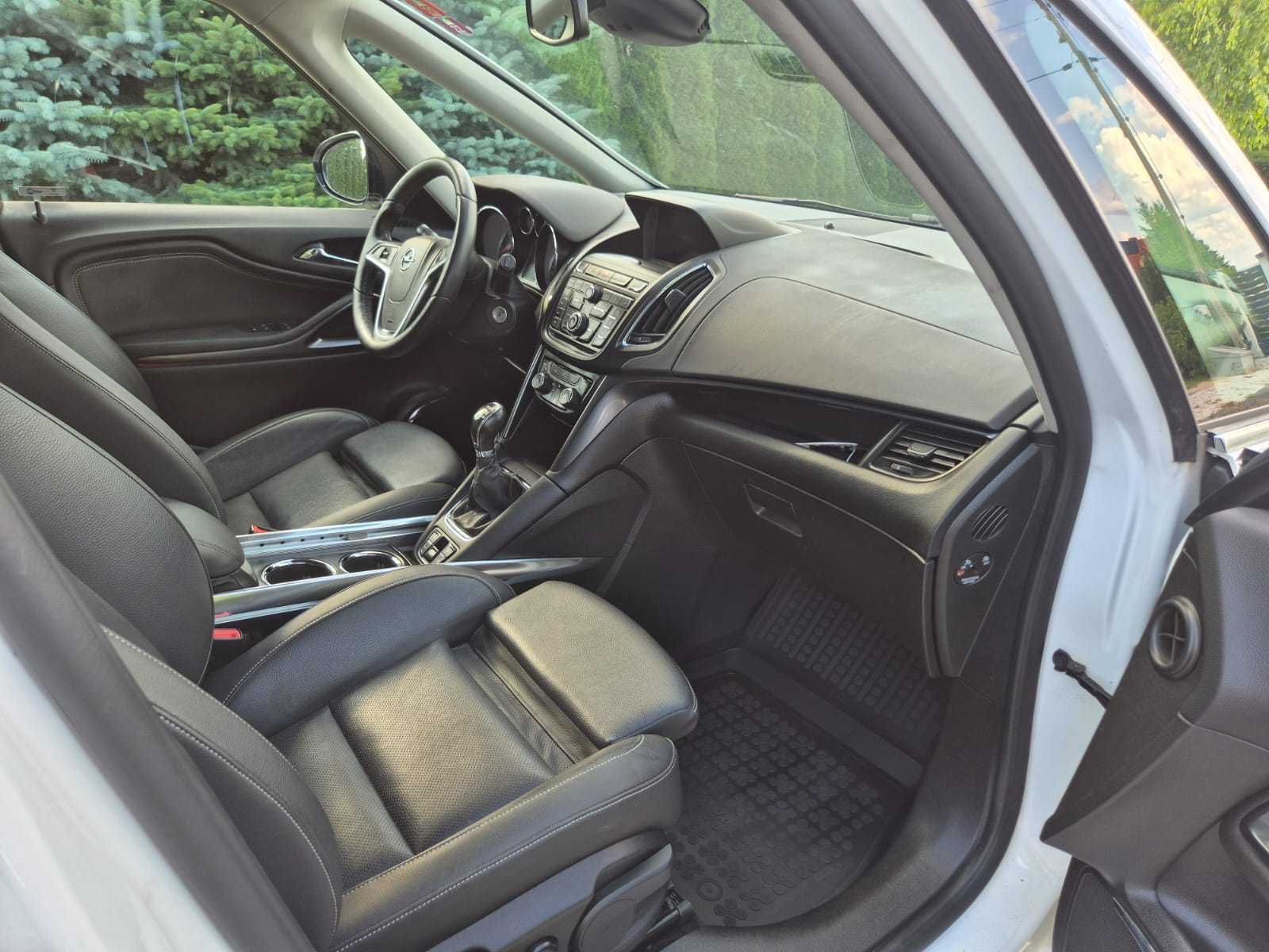 Opel Zafira C 2.0 CDTi 170KM OPC Line // Skóra // Navi//2015r.//Alu 19