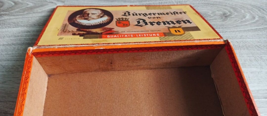Niemieckie pudełko z Bremy