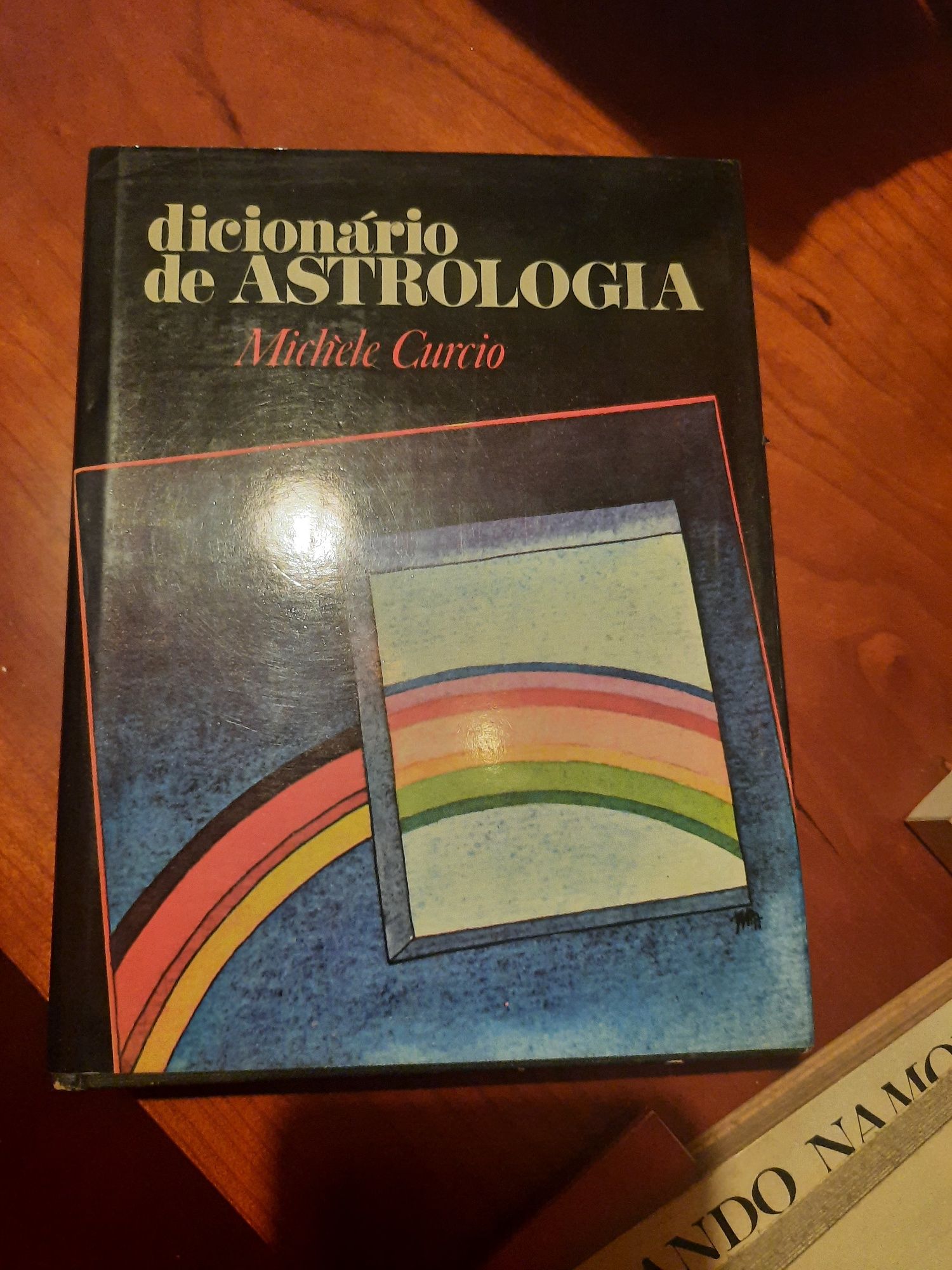 Dicionário de Astrologia Michele Curcio