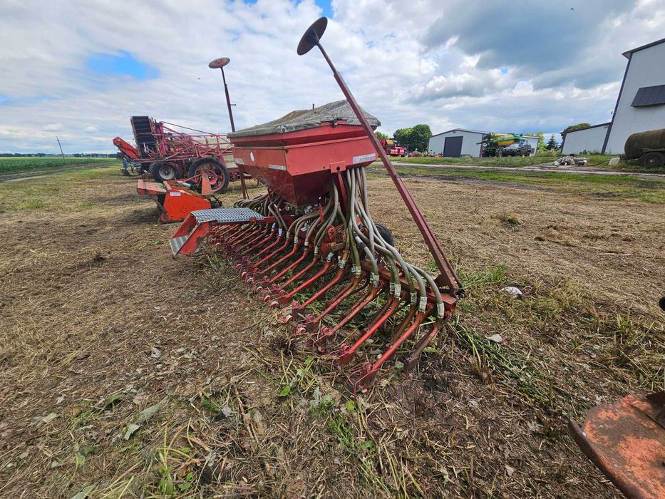 Siewnik zbozowy Accord kverneland dl4.5 do agregatu naped hydrauliczny