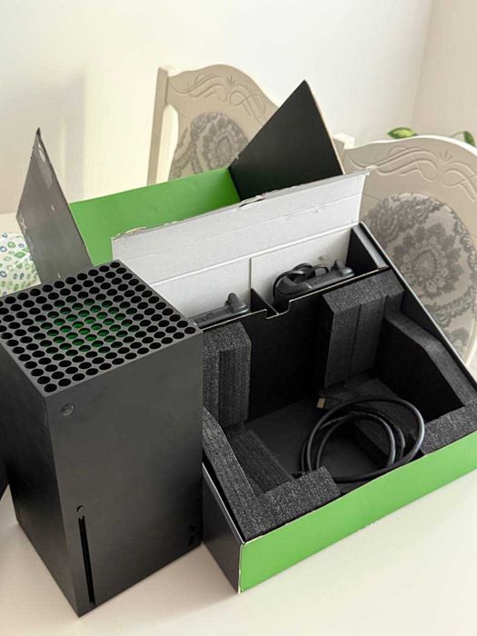 Microsoft Xbox Series X (1TB)