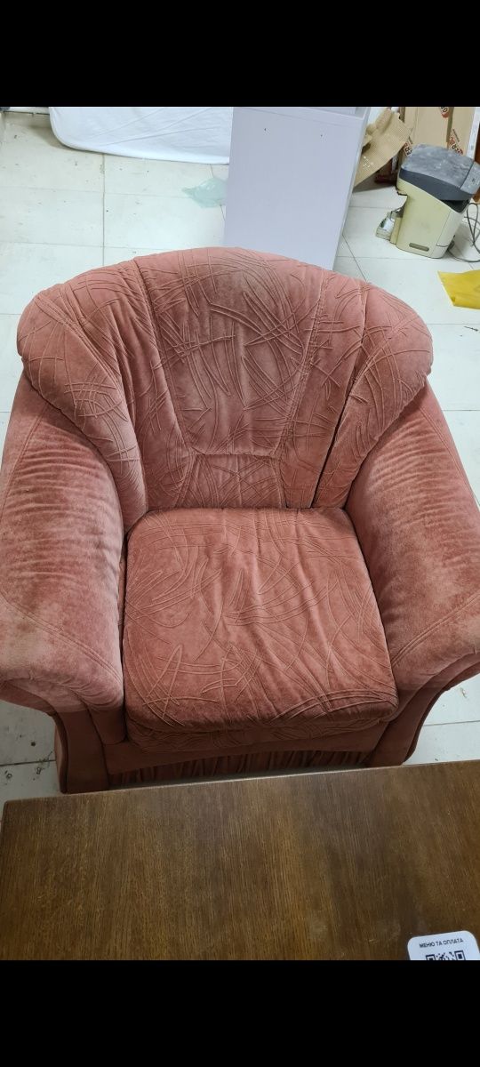 Продам мягкое кресло