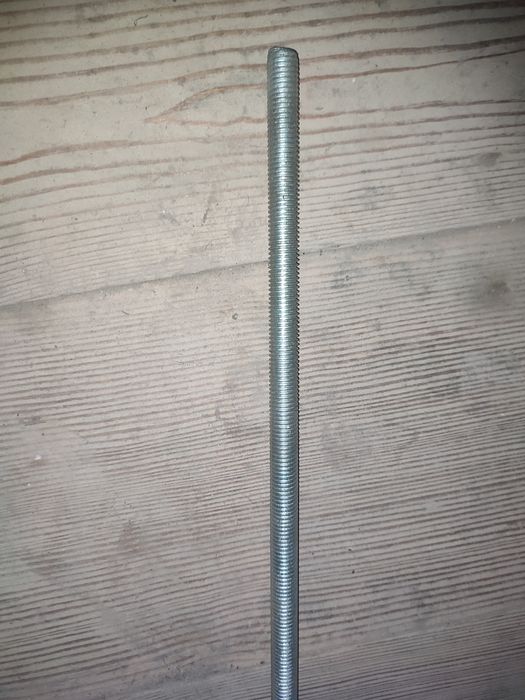 Шпильки з різьбою М8 М10