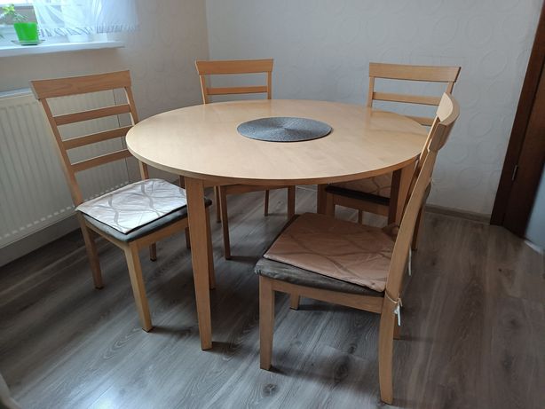 Stół do kuchni + 4 krzesła