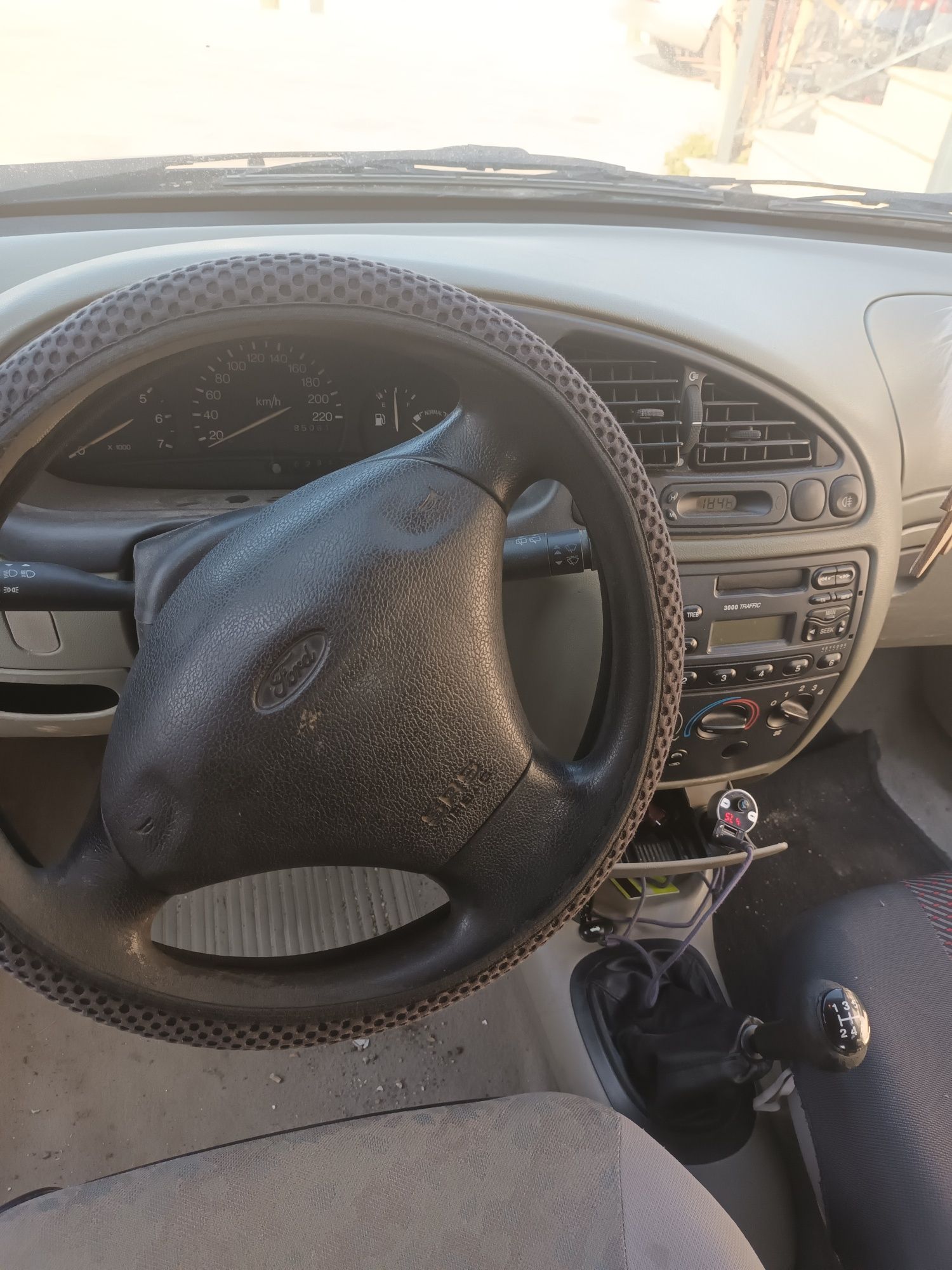 Vendo Ford fiesta 97