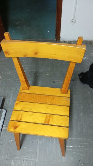 Mesas e cadeiras para café