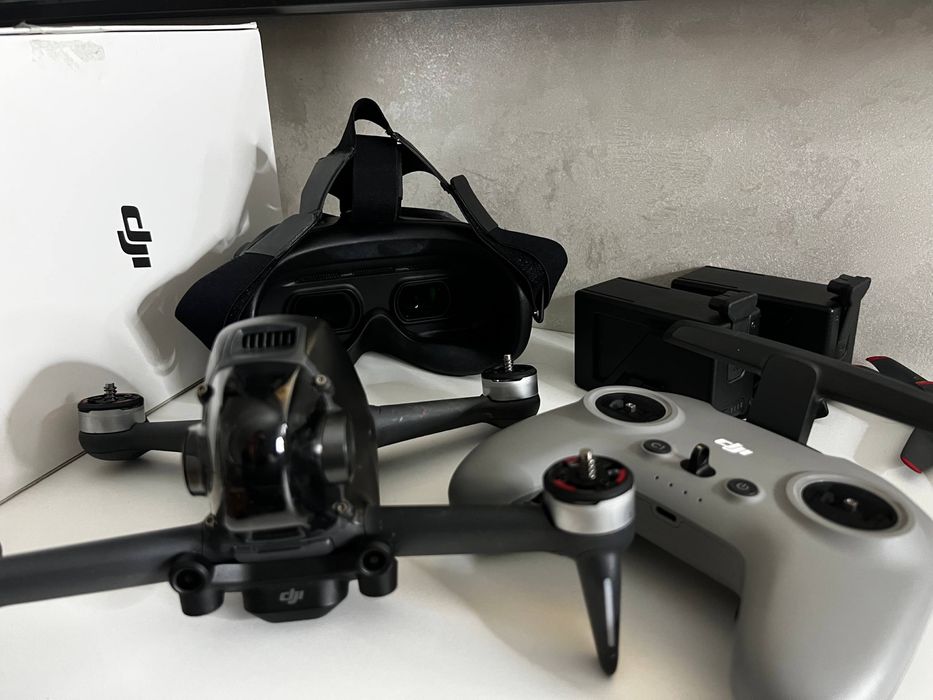 Продаю DJI FPV Combo