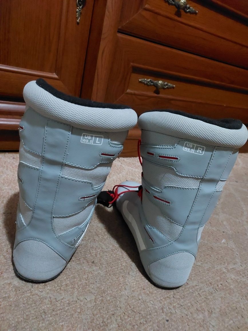 Жіночі сноубордичні черевики Vans, Ботинки для сноуборда розмір 39