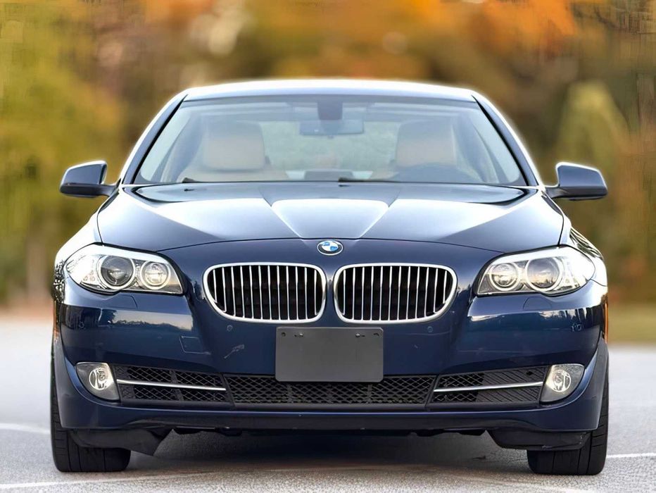 BMW 5 Series      2013