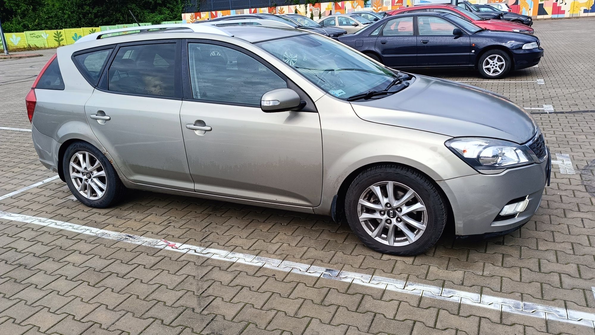 Sprzedam kia cee'd SW 1.6 crdi