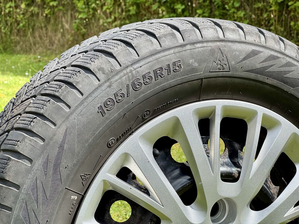 Koła zimowe KIA CEED II 195/65 R15 + kołpaki - FELGI OPONY