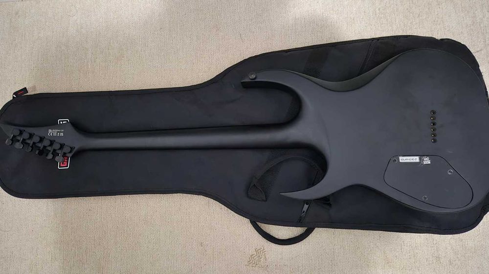 Vendo Guitarra – Solar A2.6C-27 Baritone – Carbon Black Matte