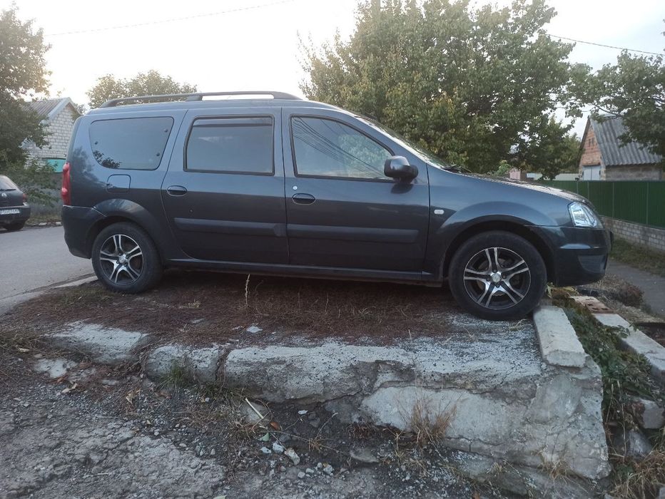 Dacia logan універсал