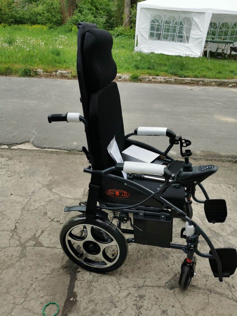 Wozek elektyczny inwalodzki