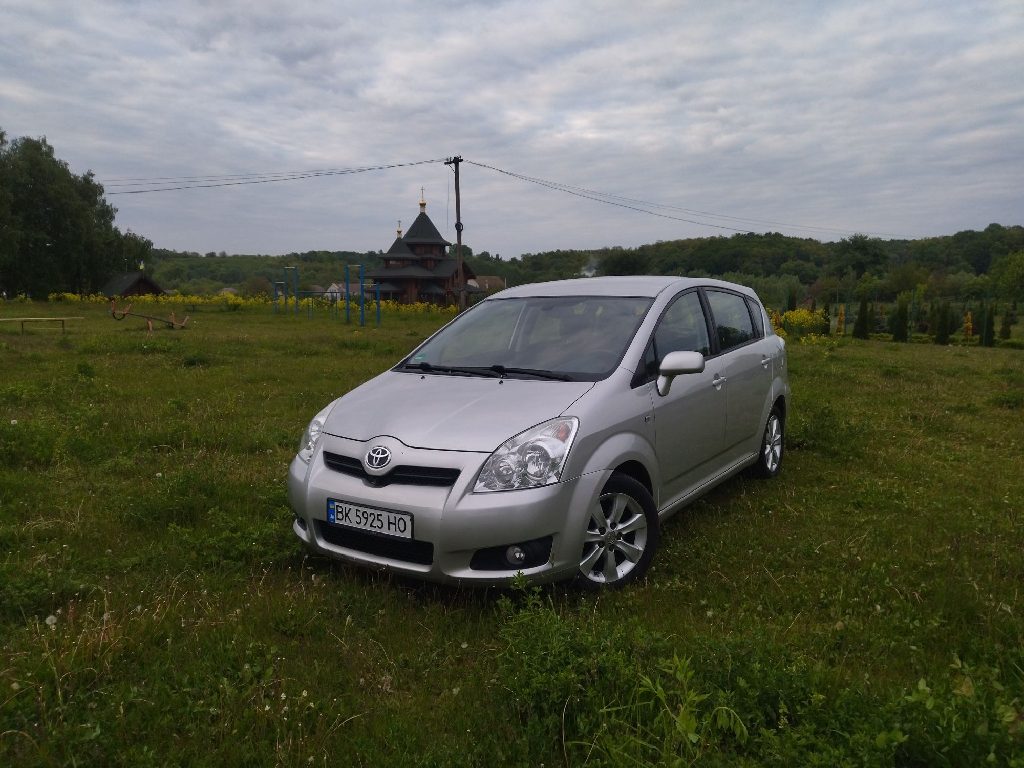 Toyota corolla versa 2009