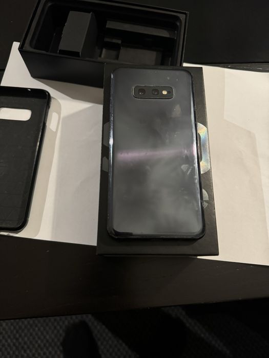 Samsung S10e 6Gb/128Gb c/ caixa