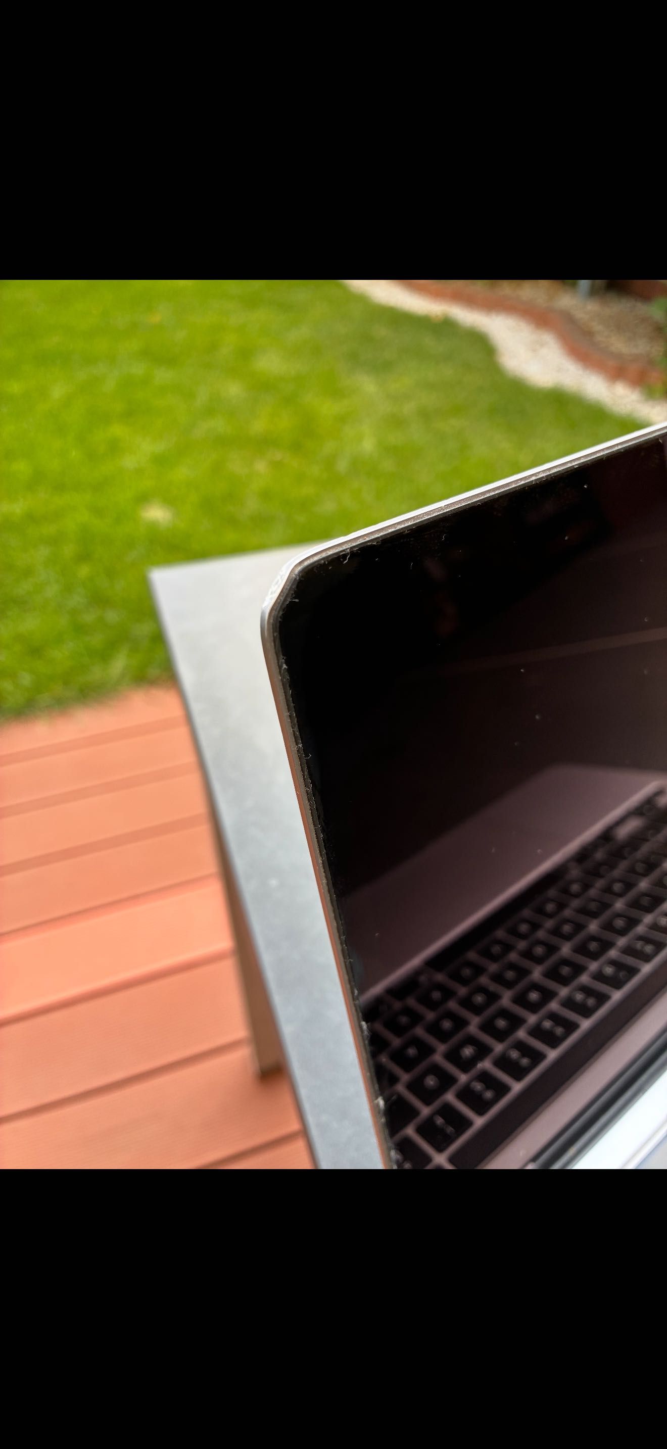 MacBook Pro 13 srebrny model A2338
