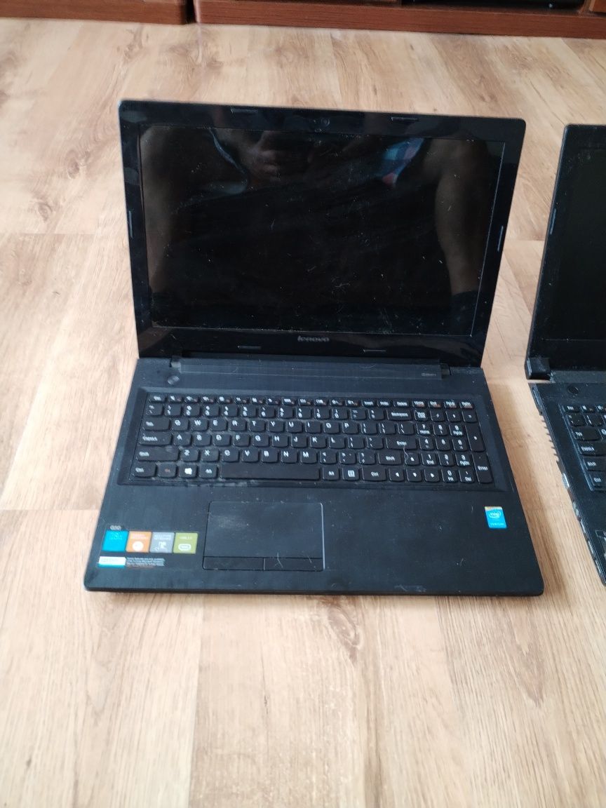 Sprzedam dwa laptopy na cześć