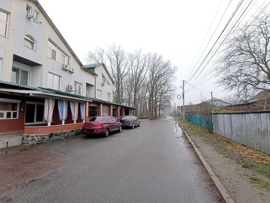 Сдам фасадное помещение пгт. Немешаево ул. Пушкина Hotelʹ "Sotnik"