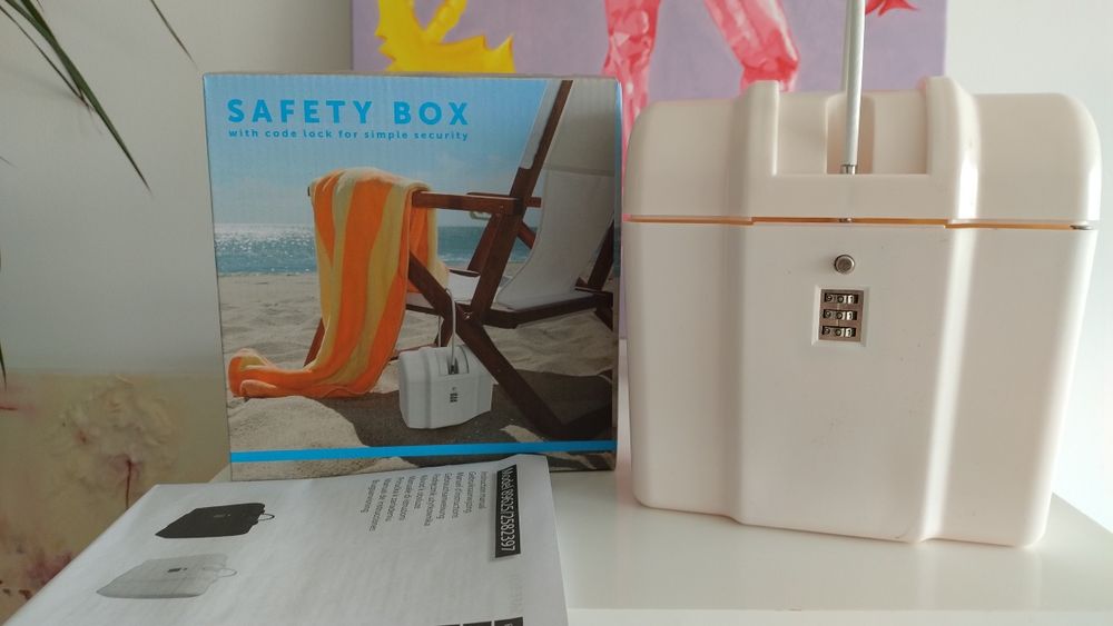 Safety box, sejf na plażę