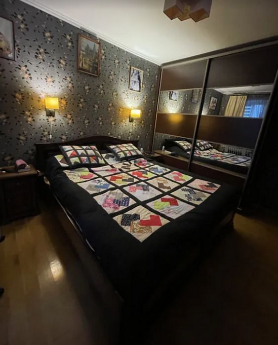 Продаж 3к квартири 76 кв. м на вул. Карпенка
