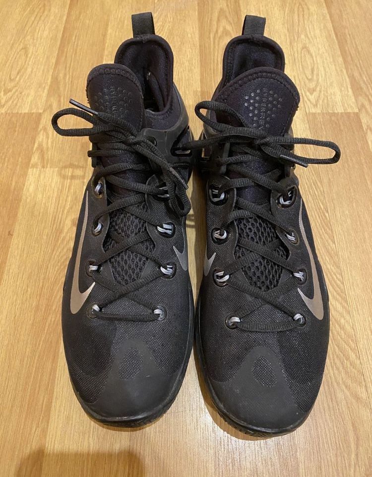 Кросівки Nike HyperRev