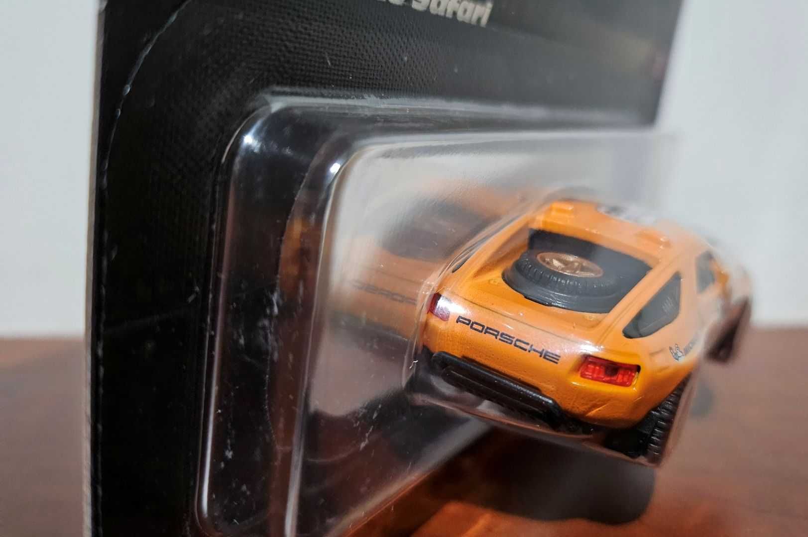Mattel Creations Hot Wheels Collectors Elite 64 Porsche 928 Safari