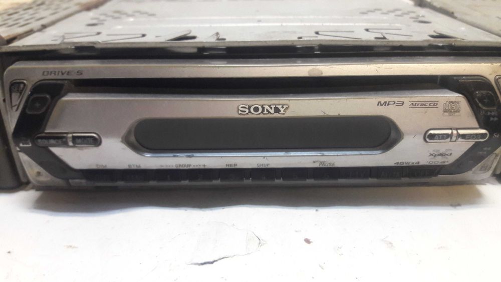 Ретро автомагнитола магнитола автомобильная Sony Satellite