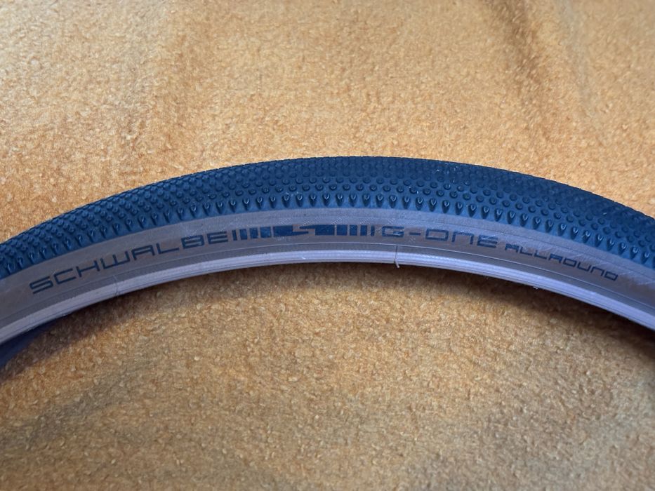 Покришки нові та бу Schwalbe Land Cruiser