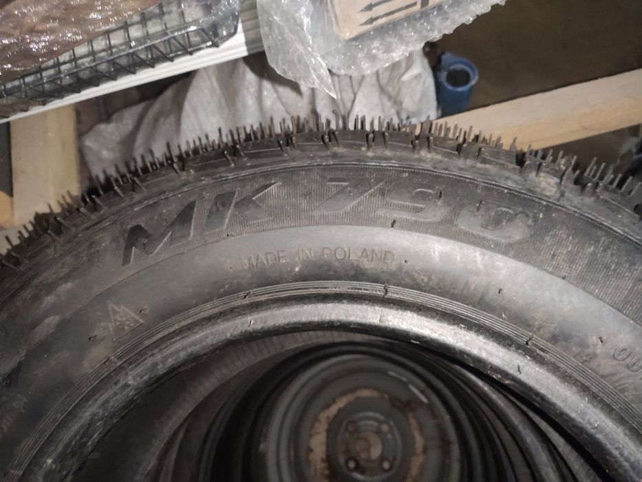 Гума шини колеса Зима 195/65 R15