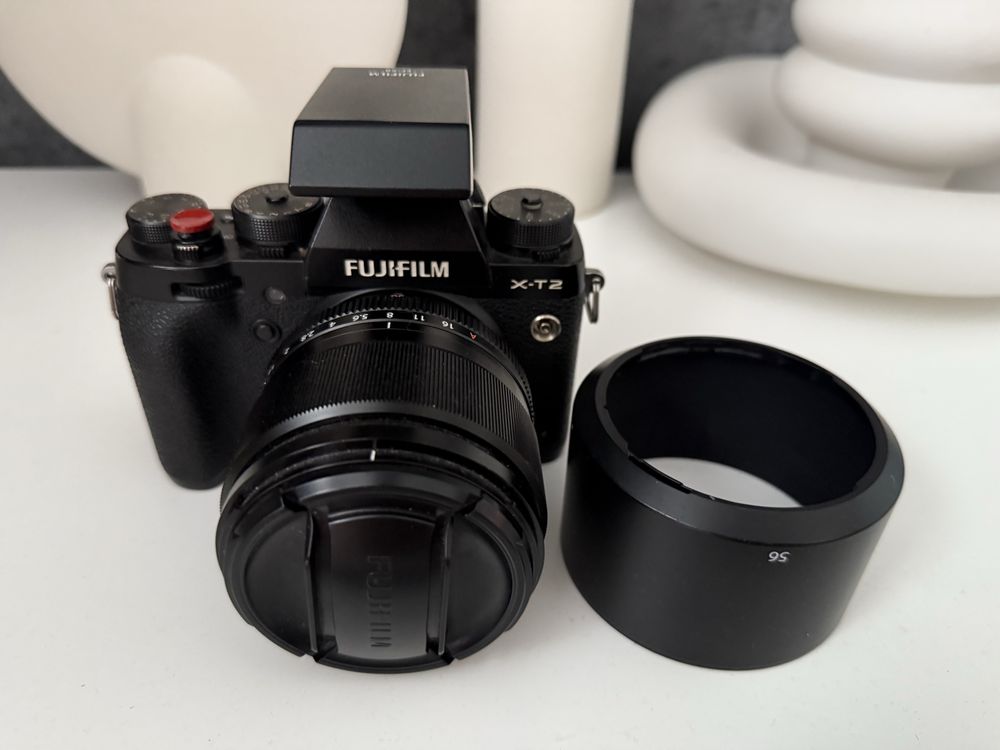 FUJIFILM X-T2 wraz z obiektywem FUJIFILM FUJINON XF 56MM F/1.2 R