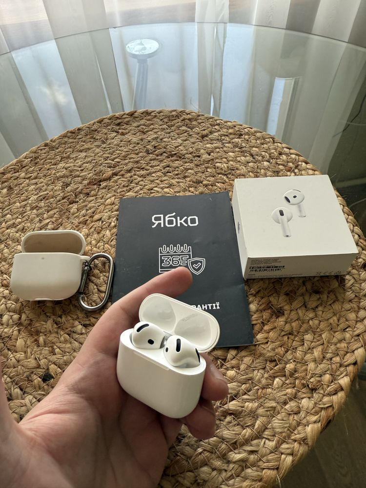 Навушники Apple AirPods 4 with Active Noise Cancellation