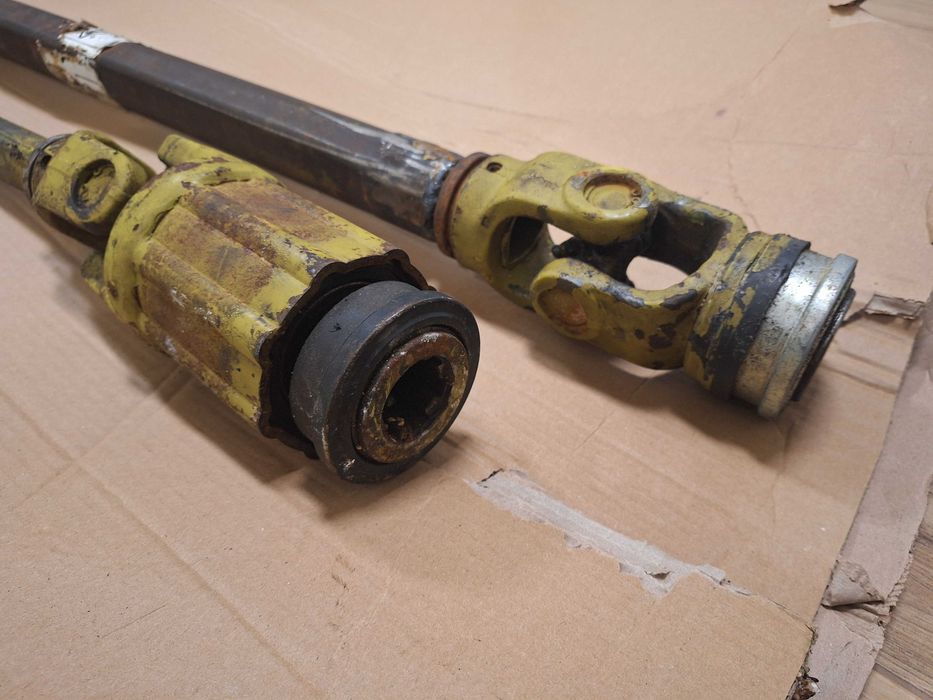 Wałek przekaźnika mocy WOM ze sprzęgłem (DŁUGI) TRZY ELEMENTY