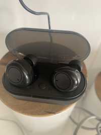 Słuchawki Bluetooth bezprzewodowe z ładowarka i etui