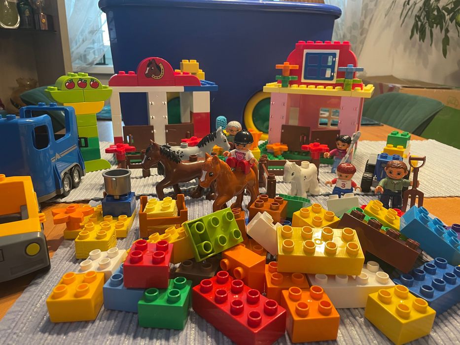 Zestaw Lego Duplo Duża Stadnina Koni
