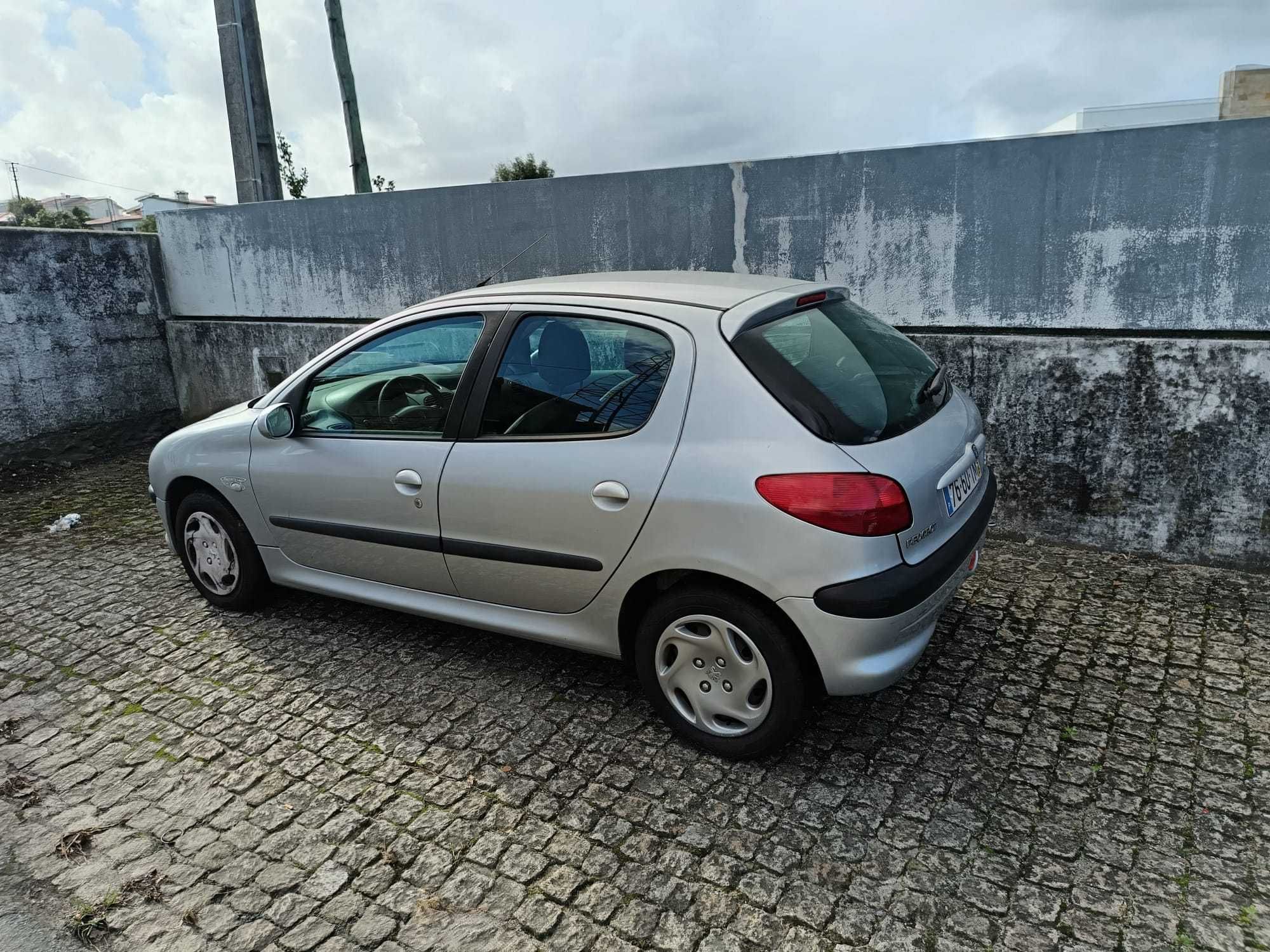 peugeot 206  a gasóleo, muito económico