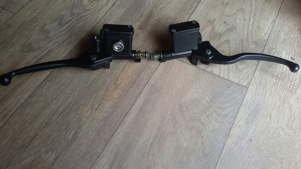 Ручки рычаги руля под дисковый тормоз, ручка машинка тормозная.
