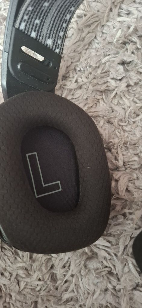 Logitech g733 superlight wireless
