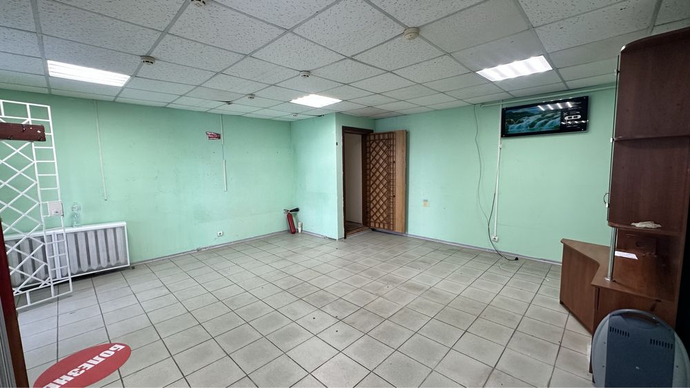 Оренда приміщення 128 кв м , центр, вул. Перемоги