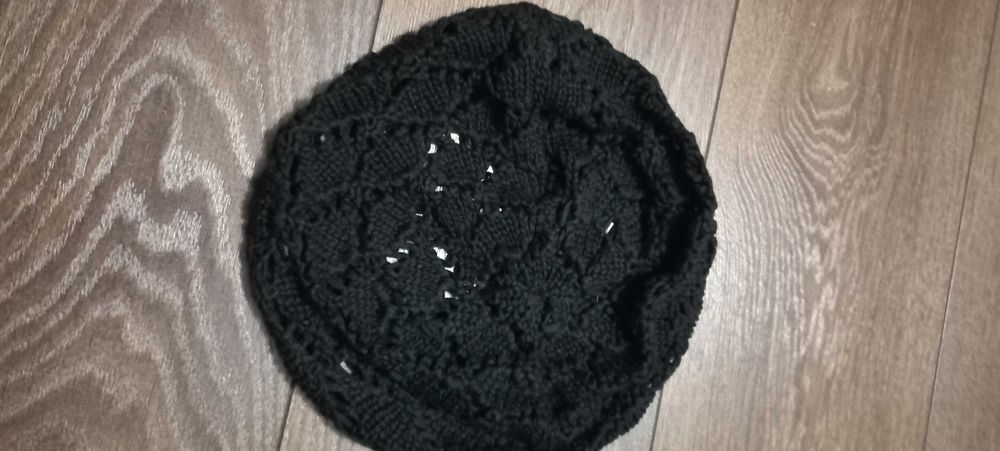 2 черных берета kangol