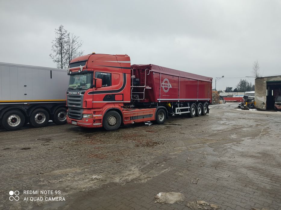 Transport materiałów sypkich patelnia wywrotka kamień żwir zboże