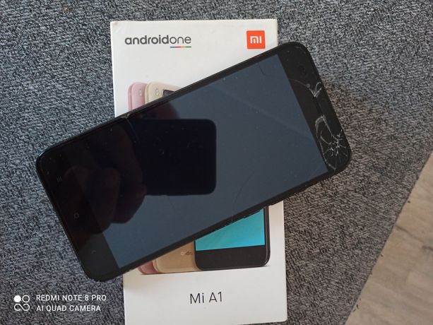Продам Xiaomi Mi A1 4/32