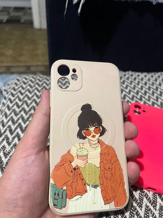 Чехлы на айфон 11