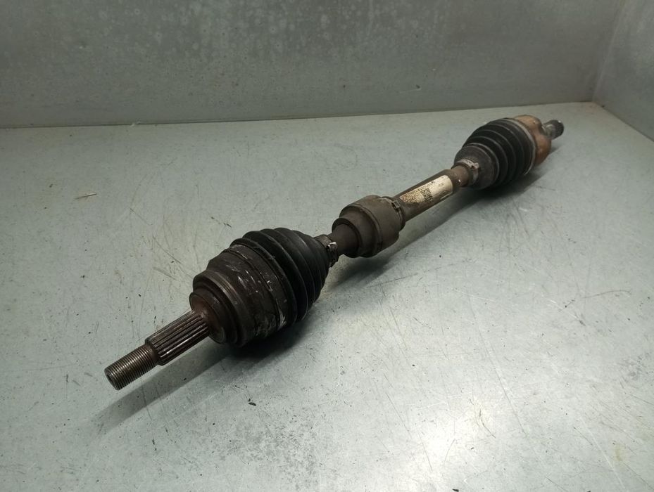 Transmissão frente esquerda DACIA Logan III