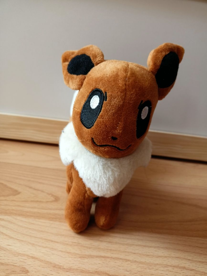 Maskotka pokemon Eevee