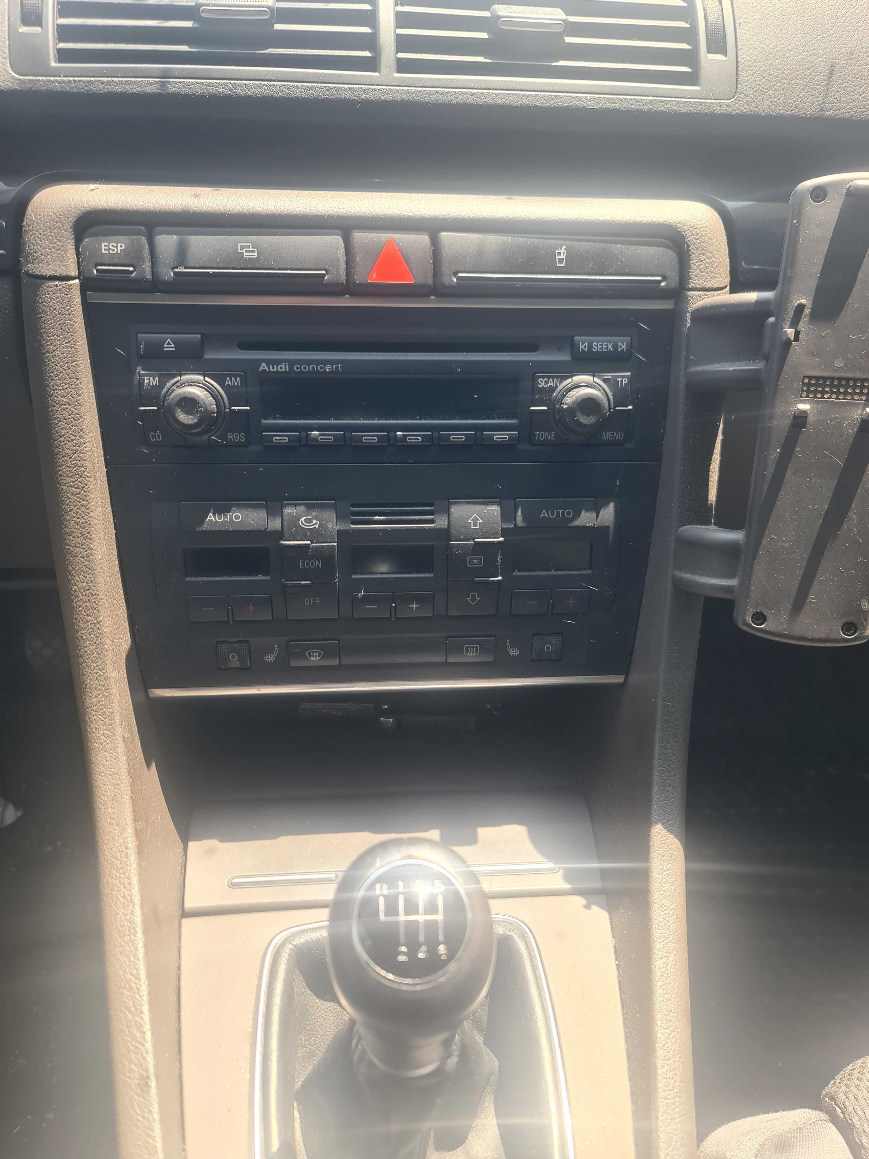 Audi A4 1.9 TDI com vários extras.