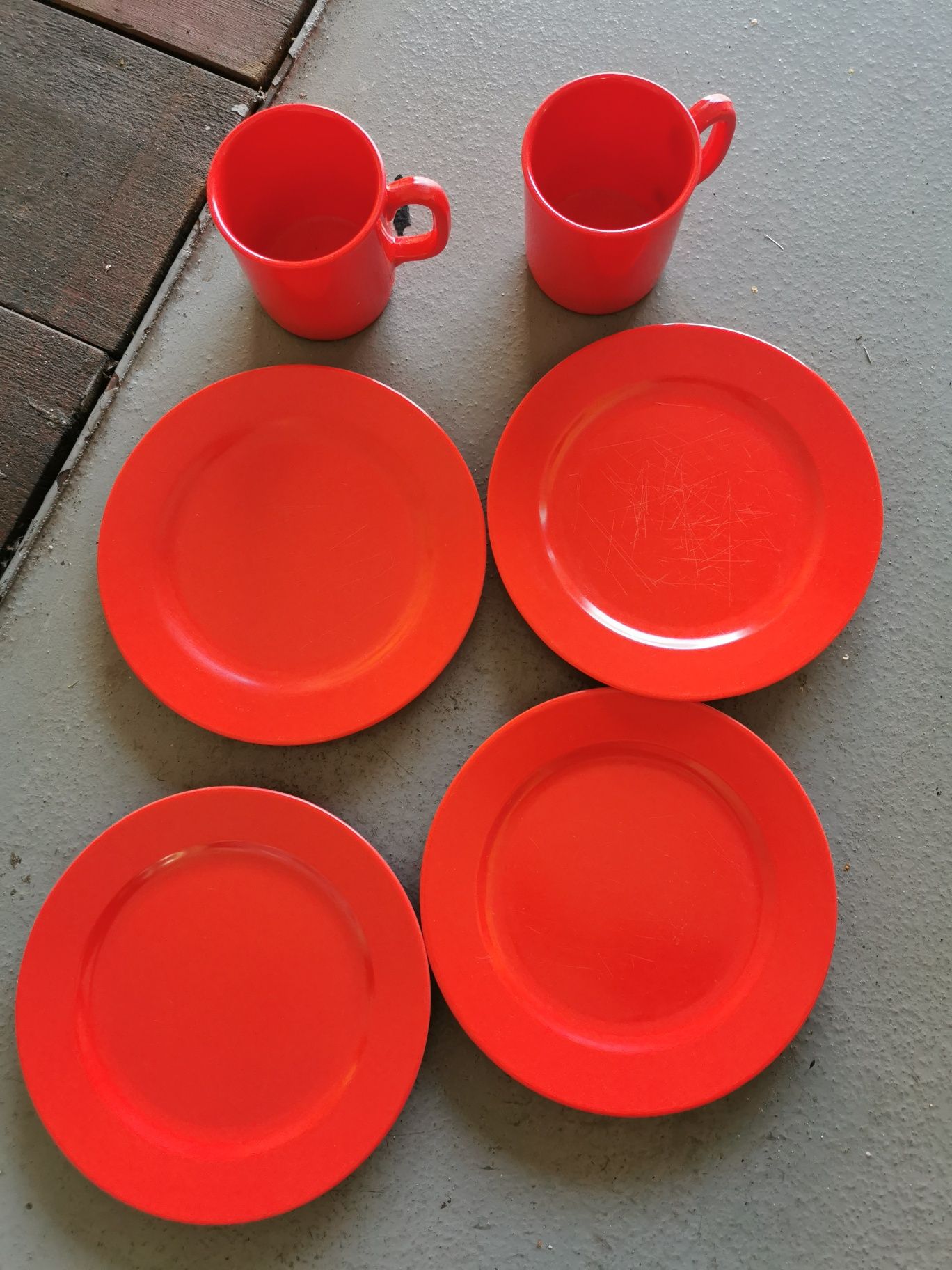 Talerz4xkubekx2 kemping melanine