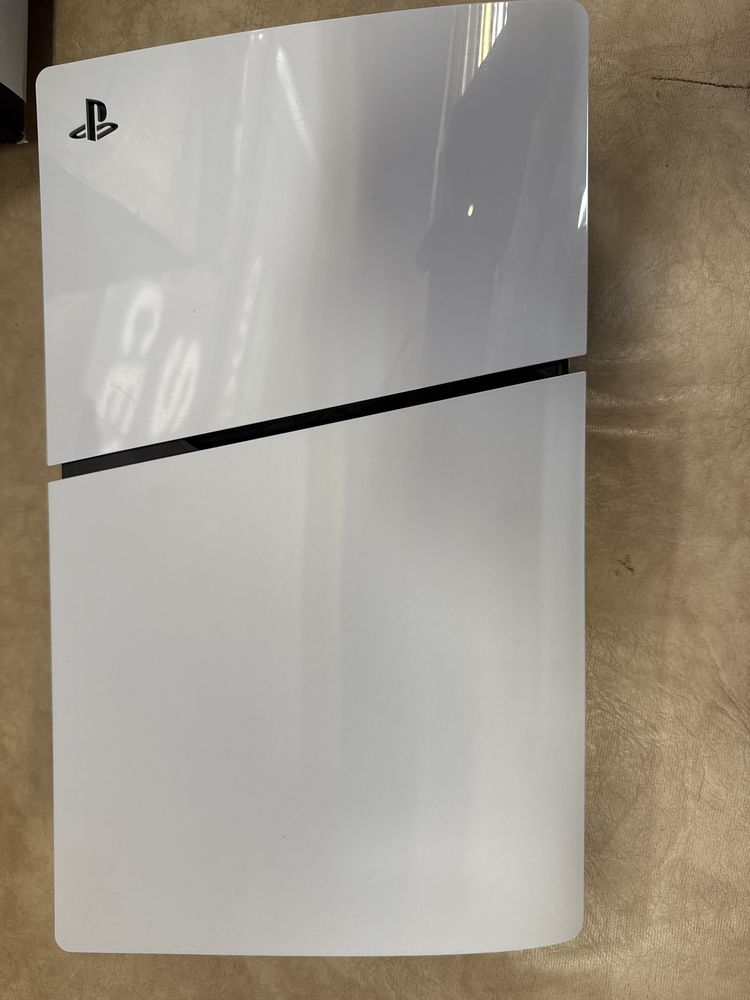 Sony PlayStation 5 CFI-2016 z grami