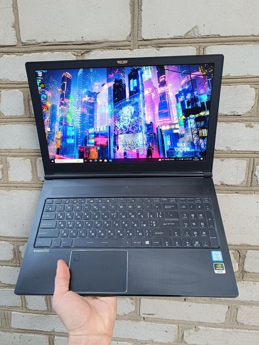 Стан 9/10, 6гб відео, Ігровий ноутбук MSI (i7 7700HQ/32/512/P3000 6GB)