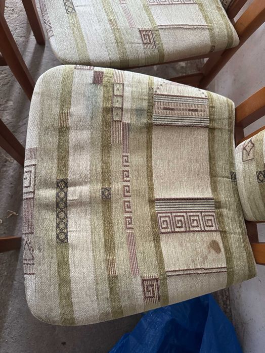 Zestaw 8 krzeseł + kanapa/sofa